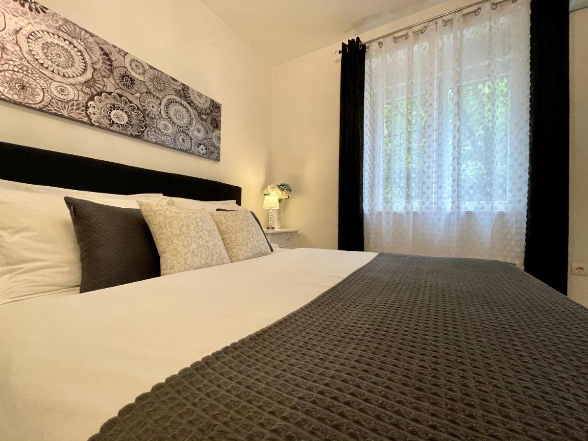 Central Square Guest House Zadar Bagian luar foto